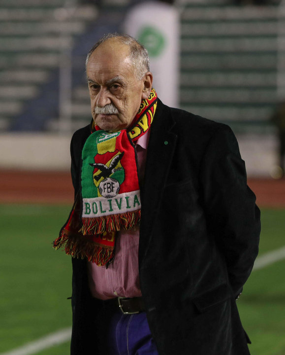 Fotografía de archivo del exseleccionador de Bolivia, el entrenador español Xabier Azkargorta. EFE/Martín Alipaz