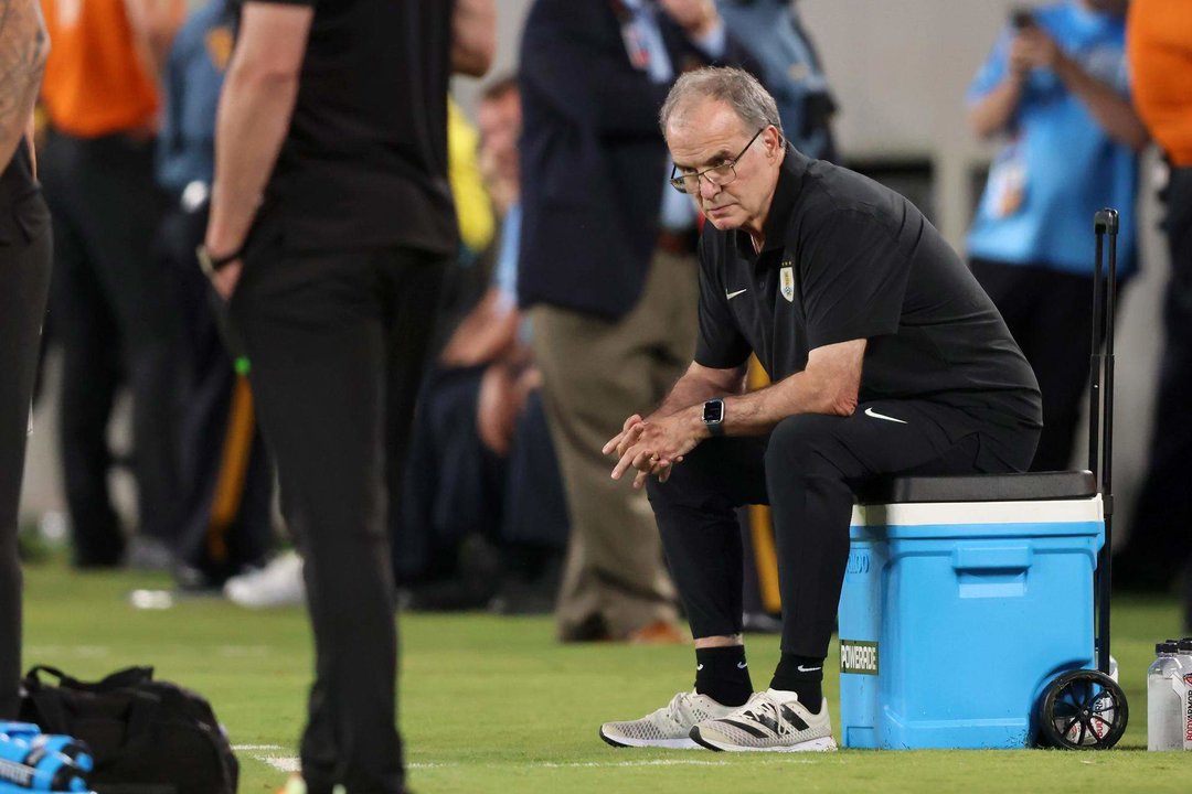 Marcelo Bielsa, entrenador principal de Uruguay. EFE/EPA/JUSTIN LANE