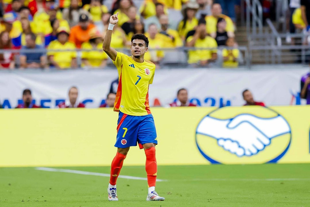 Luis Díaz de Colombia en la Copa América. EFE/EPA/JUAN G. MABANGLO